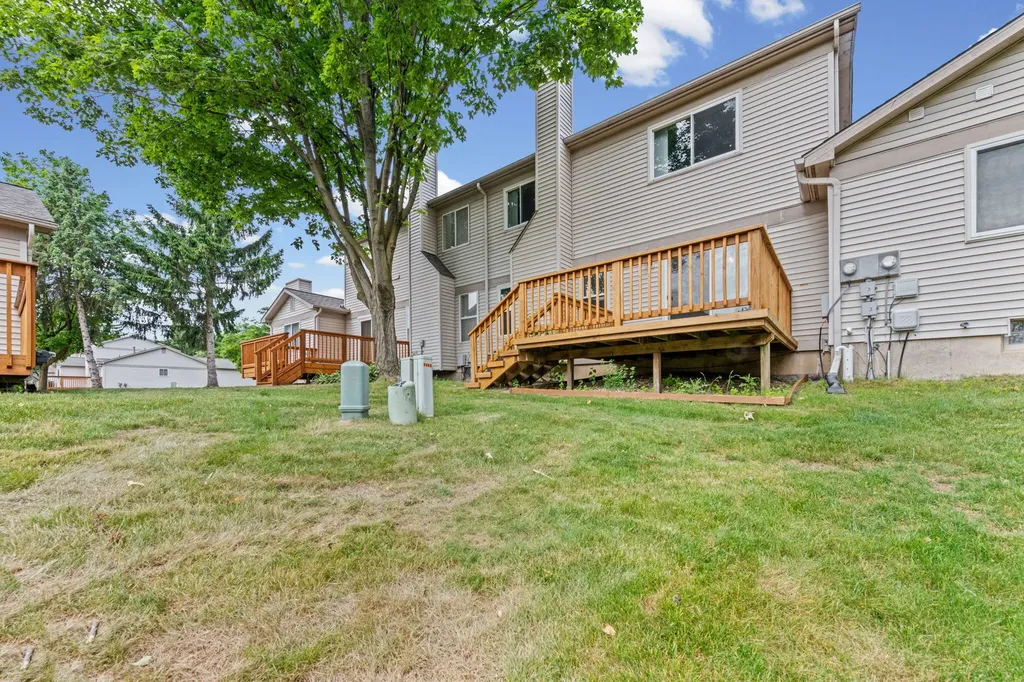 6640 Deerhurst Drive Westland City MI 48185