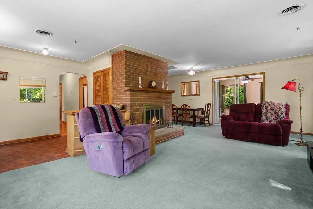 4271 Willis Road York Charter Township MI 48160
