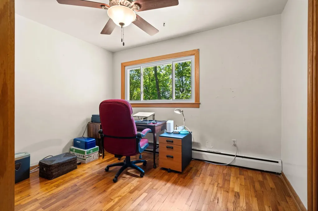 4271 Willis Road York Charter Township MI 48160