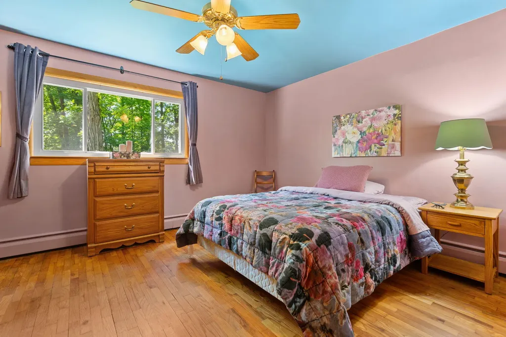 4271 Willis Road York Charter Township MI 48160