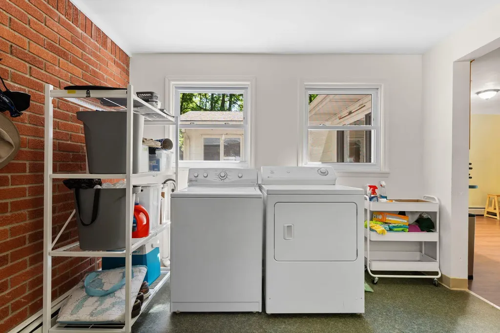 4271 Willis Road York Charter Township MI 48160