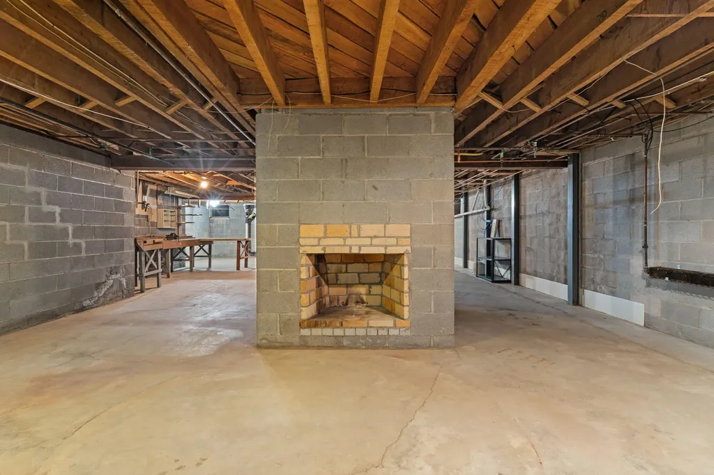 4271 Willis Road York Charter Township MI 48160