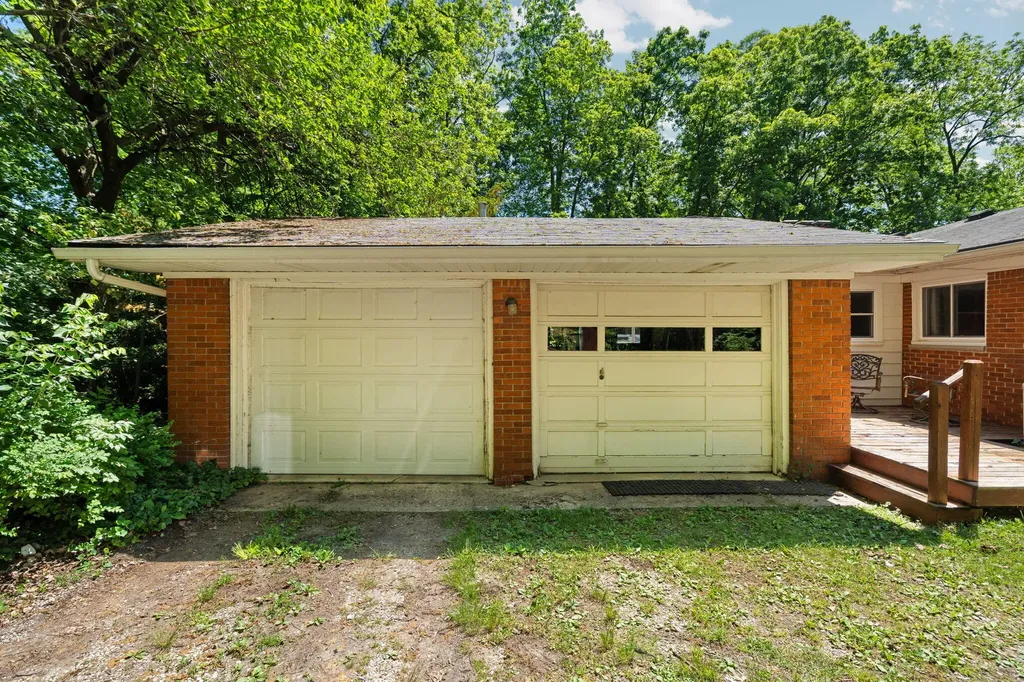 4271 Willis Road York Charter Township MI 48160