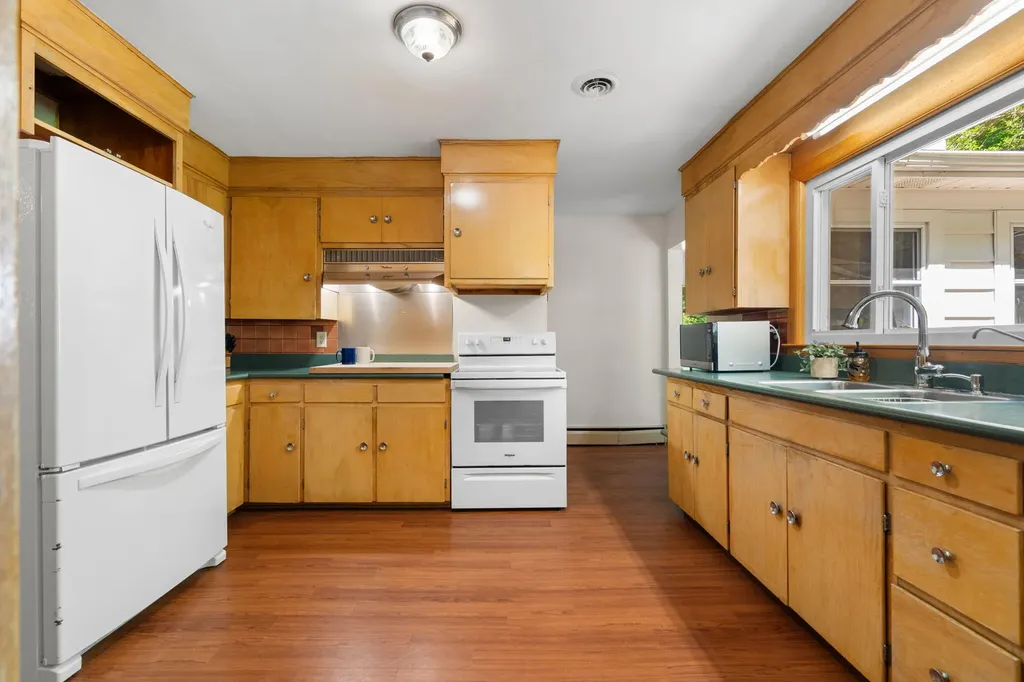 4271 Willis Road York Charter Township MI 48160
