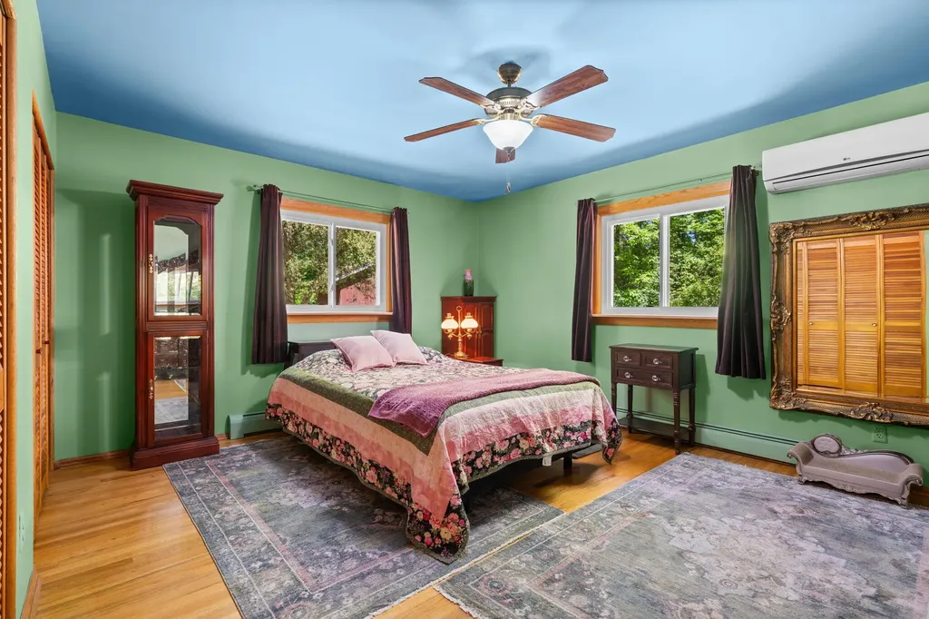4271 Willis Road York Charter Township MI 48160
