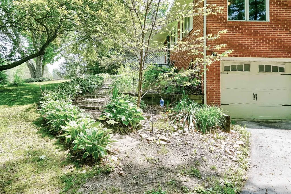 8235 N Territorial Road Webster Township MI 48130