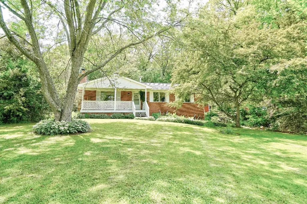 8235 N Territorial Road Webster Township MI 48130