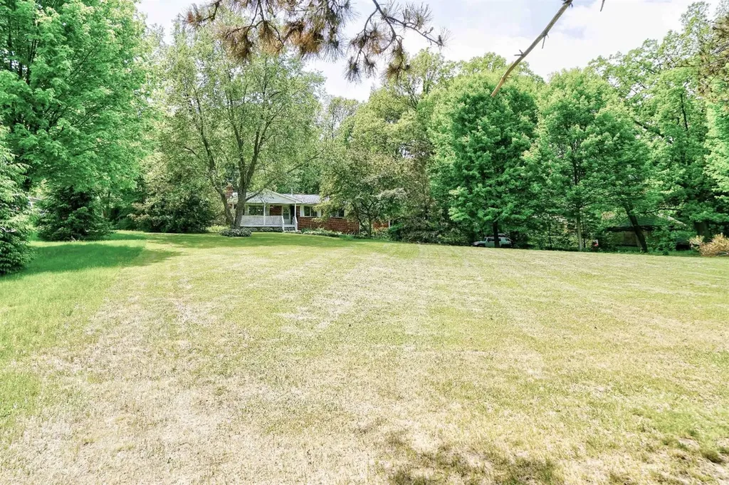 8235 N Territorial Road Webster Township MI 48130