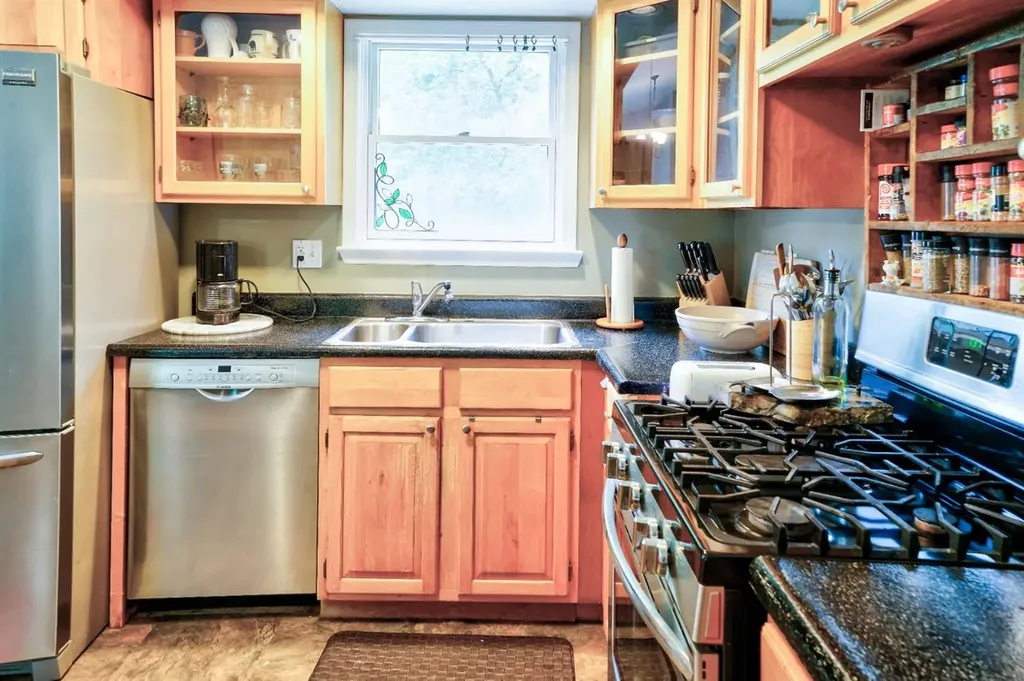 8235 N Territorial Road Webster Township MI 48130