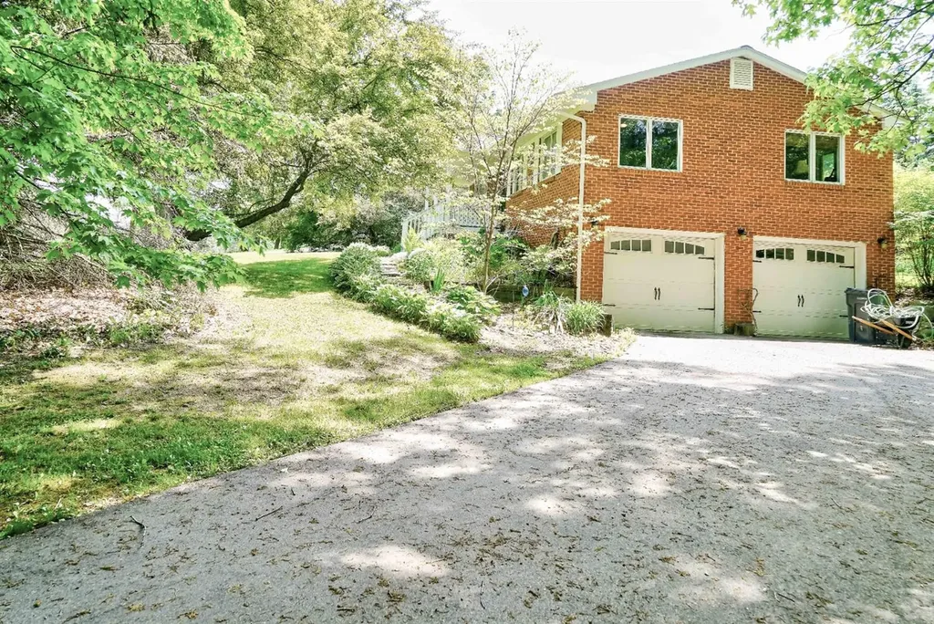 8235 N Territorial Road Webster Township MI 48130