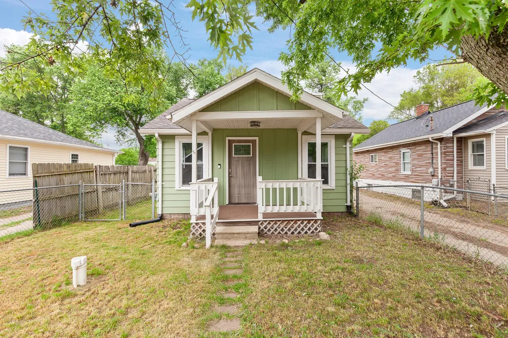 3428 Sunnyheart Avenue Leoni Township MI 49202