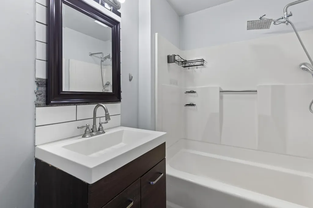 3428 Sunnyheart Avenue Leoni Township MI 49202