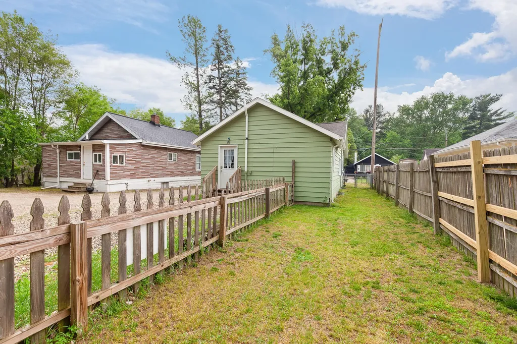 3428 Sunnyheart Avenue Leoni Township MI 49202