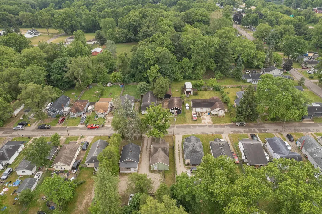 3428 Sunnyheart Avenue Leoni Township MI 49202