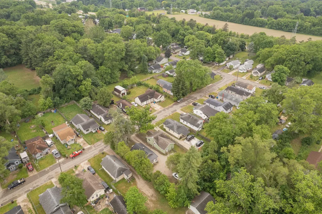 3428 Sunnyheart Avenue Leoni Township MI 49202