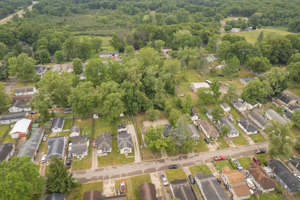 3428 Sunnyheart Avenue Leoni Township MI 49202