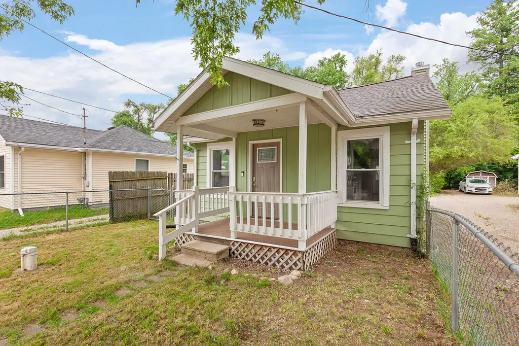 3428 Sunnyheart Avenue Leoni Township MI 49202