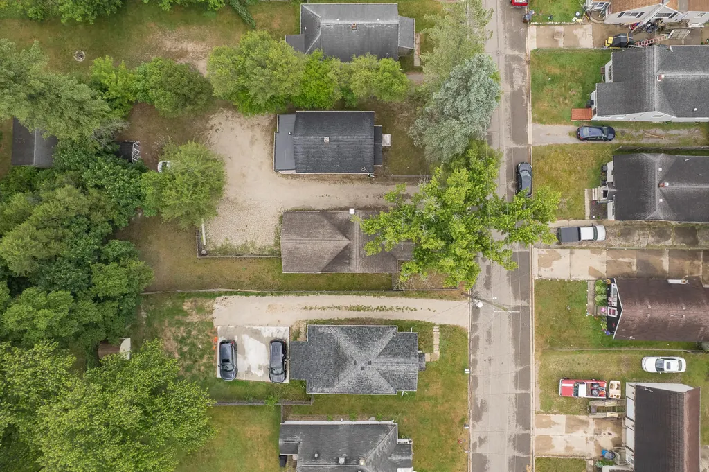 3428 Sunnyheart Avenue Leoni Township MI 49202