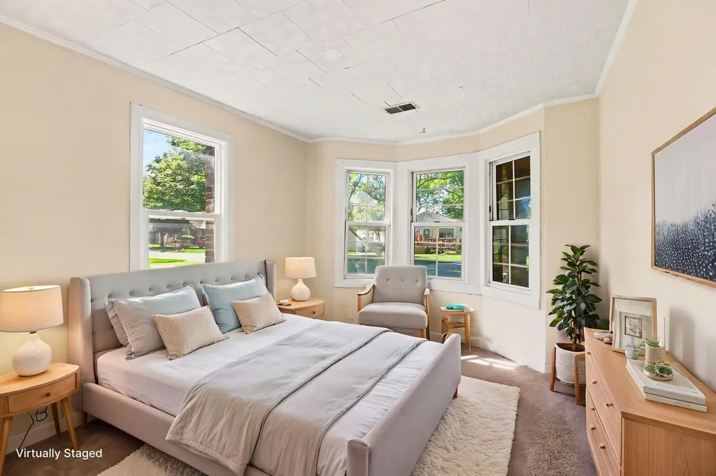 33700 Beechwood Street Westland City MI 48185
