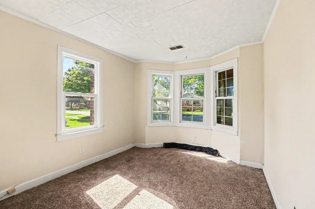 33700 Beechwood Street Westland City MI 48185