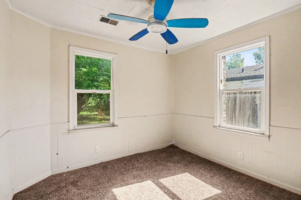 33700 Beechwood Street Westland City MI 48185