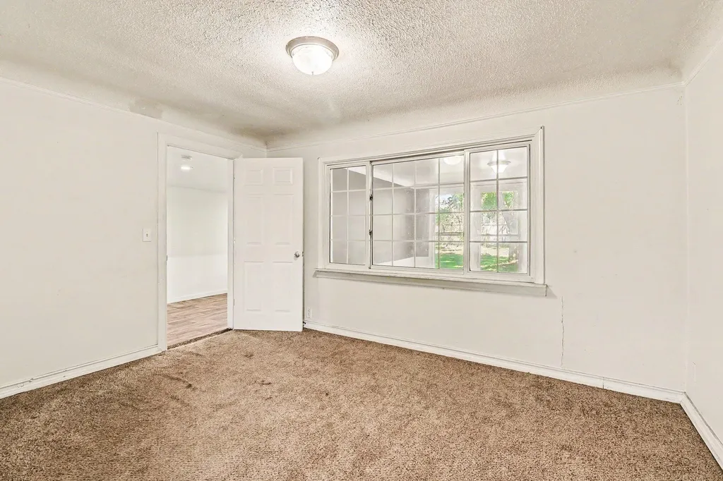 33700 Beechwood Street Westland City MI 48185