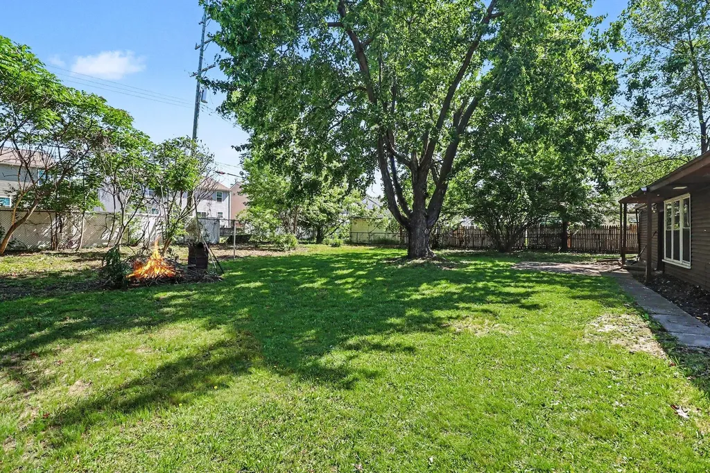 33700 Beechwood Street Westland City MI 48185