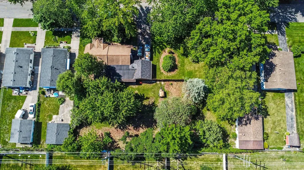 33700 Beechwood Street Westland City MI 48185