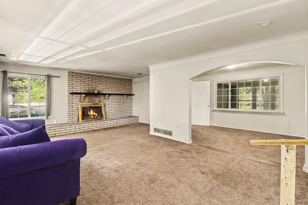 33700 Beechwood Street Westland City MI 48185