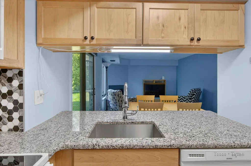 350 Briarcrest Drive Ann Arbor City MI 48104