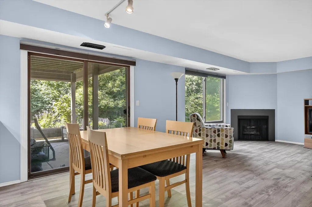 350 Briarcrest Drive Ann Arbor City MI 48104
