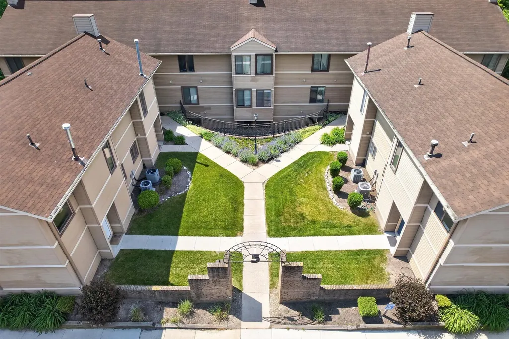 350 Briarcrest Drive Ann Arbor City MI 48104