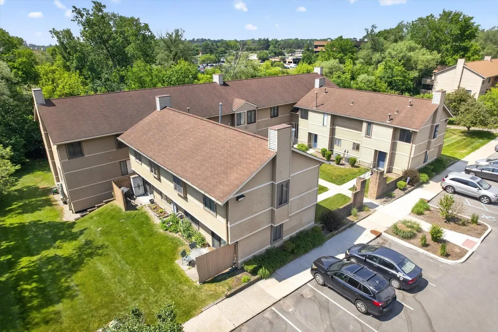 350 Briarcrest Drive Ann Arbor City MI 48104
