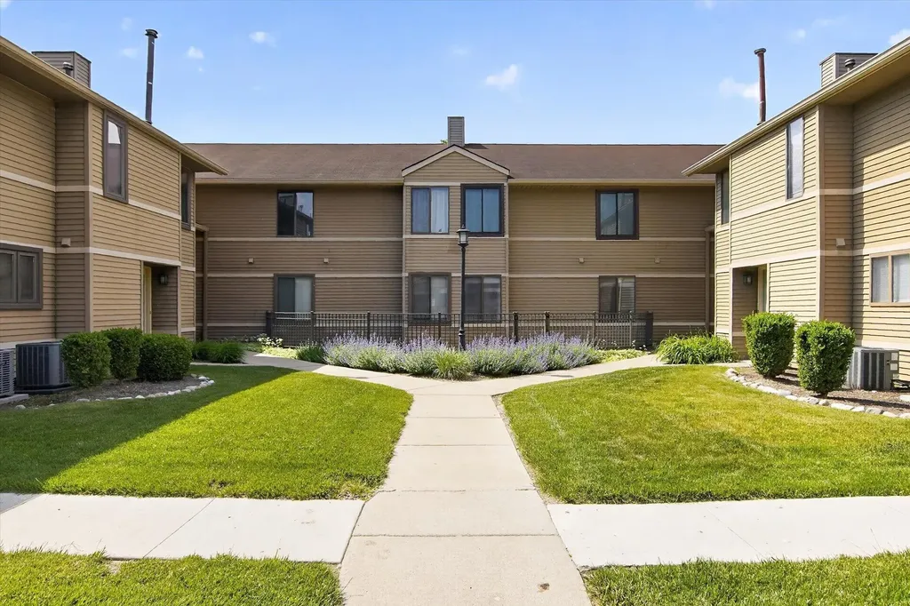 350 Briarcrest Drive Ann Arbor City MI 48104