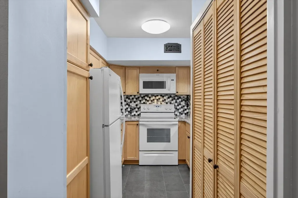 350 Briarcrest Drive Ann Arbor City MI 48104