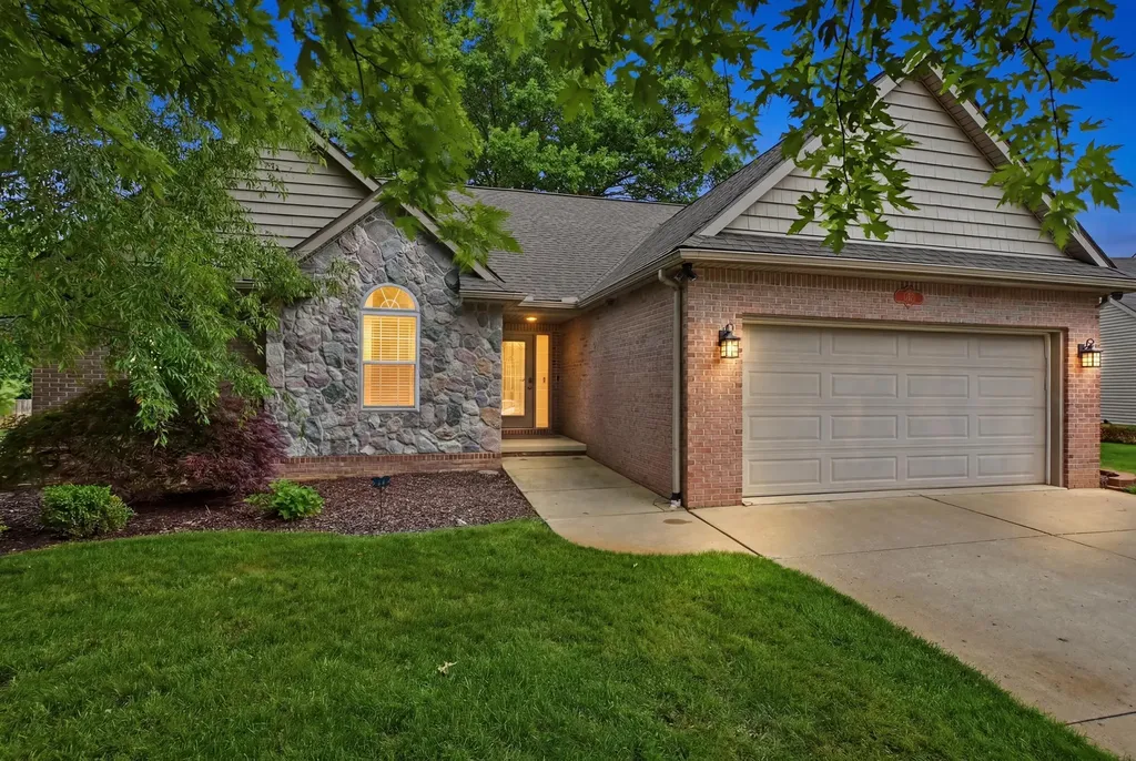 2707 Morel Drive Highland Charter Township MI 48356