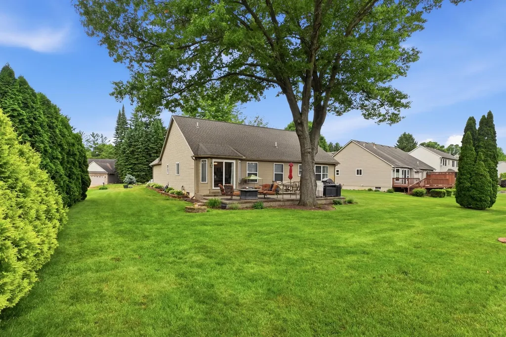 2707 Morel Drive Highland Charter Township MI 48356