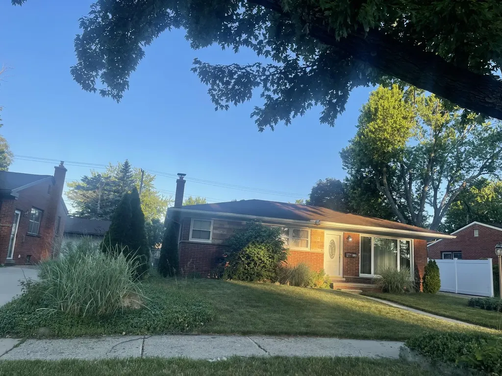 830 Juneau Road Ypsilanti Charter Township MI 48198