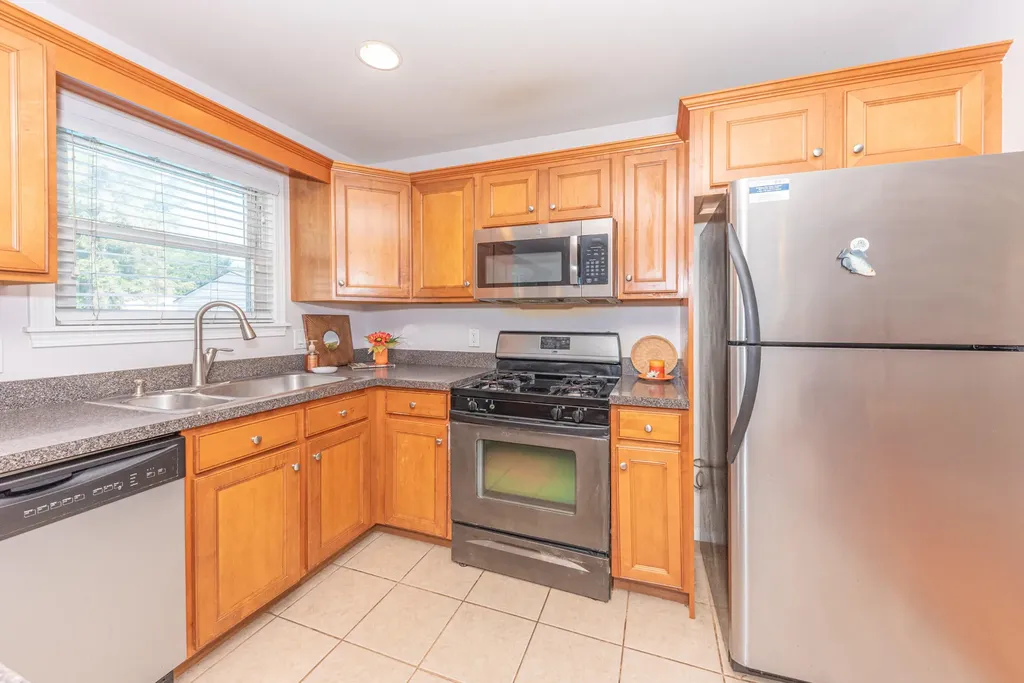 622 Rosemont Avenue Saline City MI 48176
