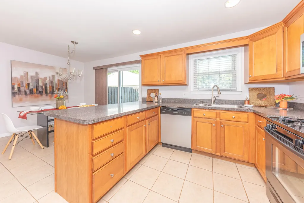 622 Rosemont Avenue Saline City MI 48176