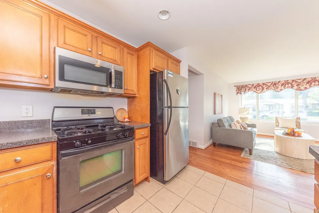622 Rosemont Avenue Saline City MI 48176