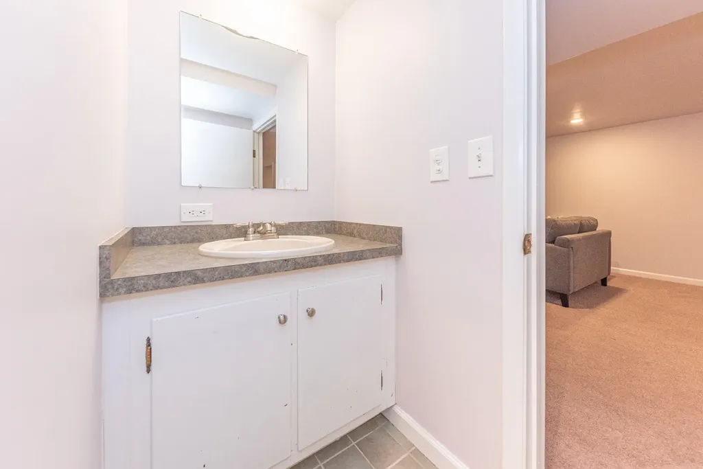 622 Rosemont Avenue Saline City MI 48176