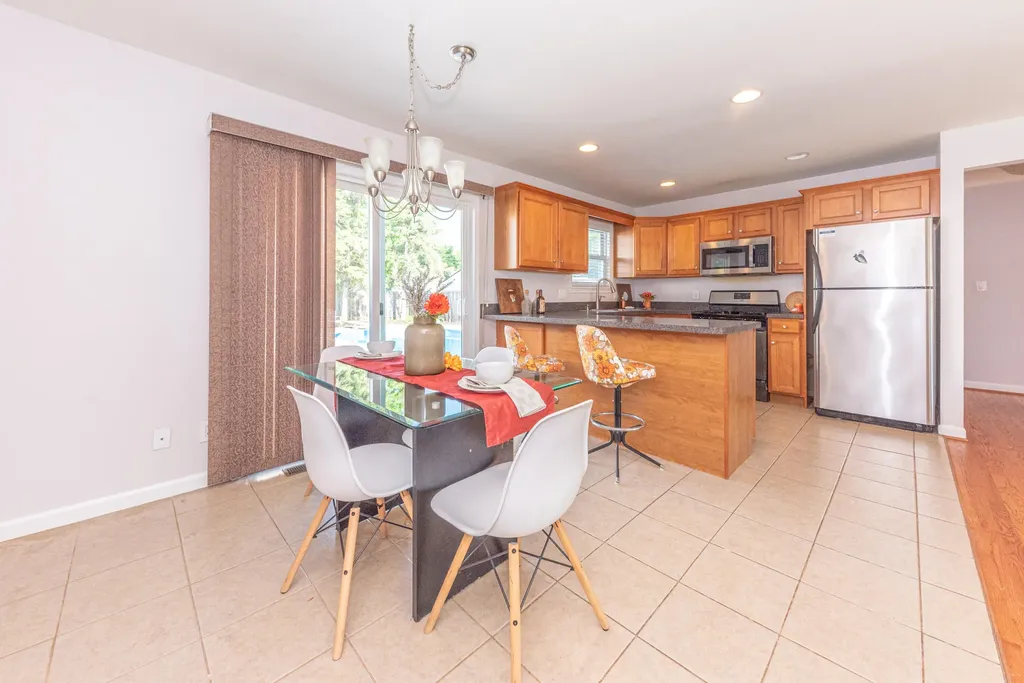 622 Rosemont Avenue Saline City MI 48176