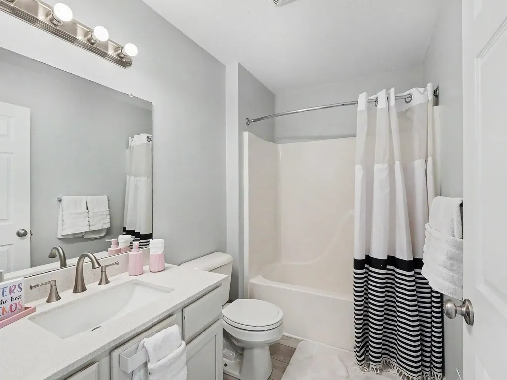 174 Burwyck Park Drive Saline City MI 48176