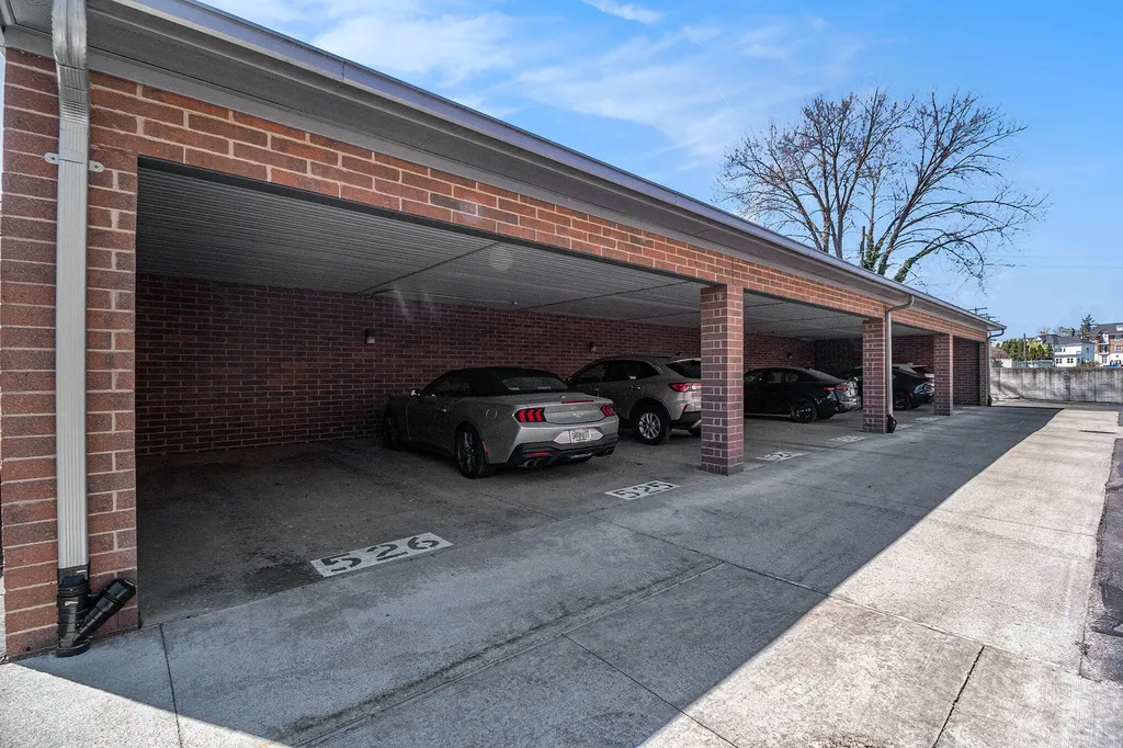 300 Hamilton Street Plymouth City MI 48170