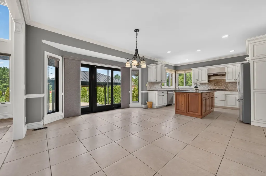 57629 Stonebriar Drive Washington Township MI 48094