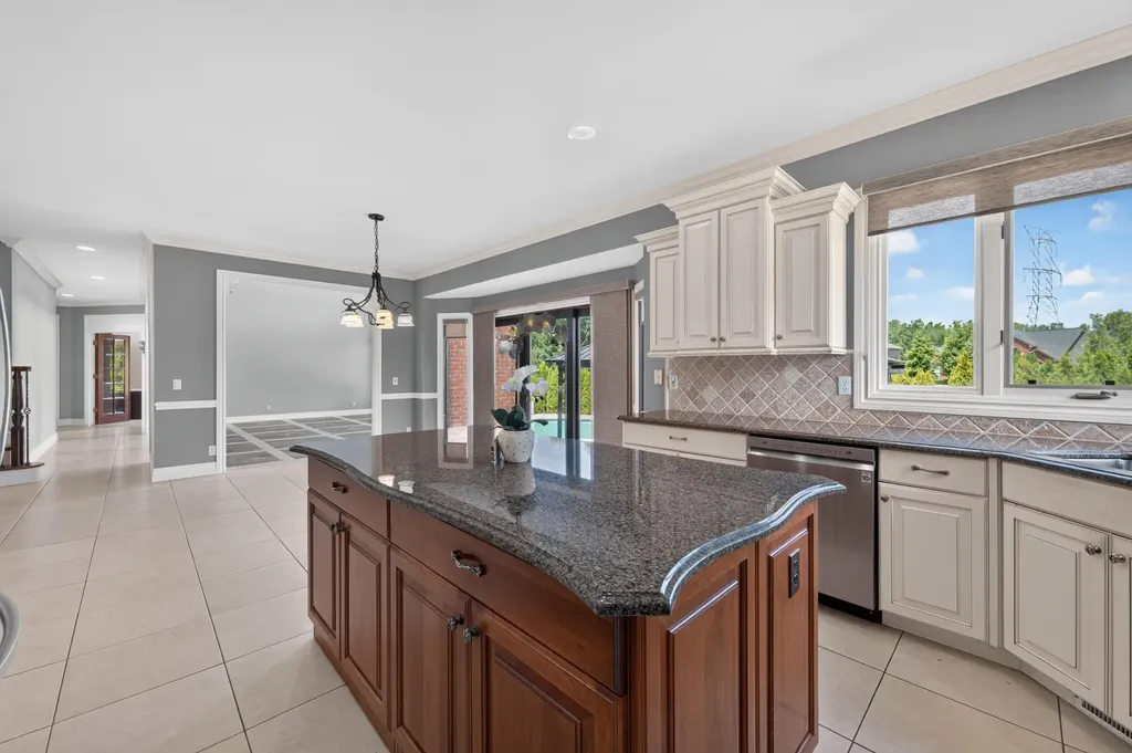 57629 Stonebriar Drive Washington Township MI 48094