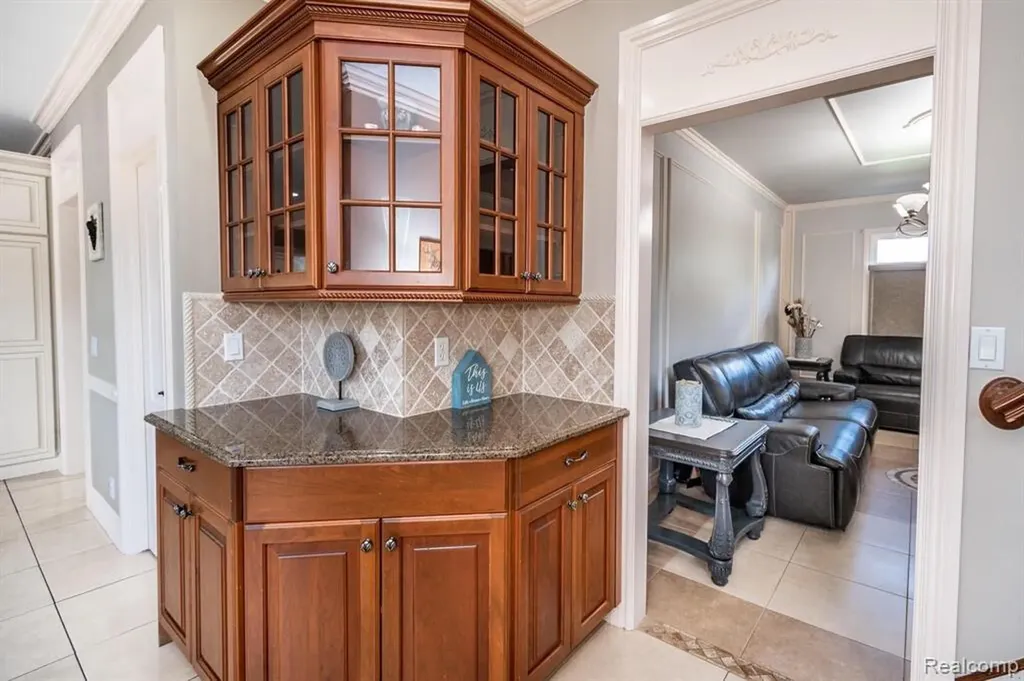 57629 Stonebriar Drive Washington Township MI 48094