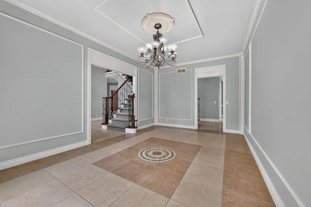 57629 Stonebriar Drive Washington Township MI 48094