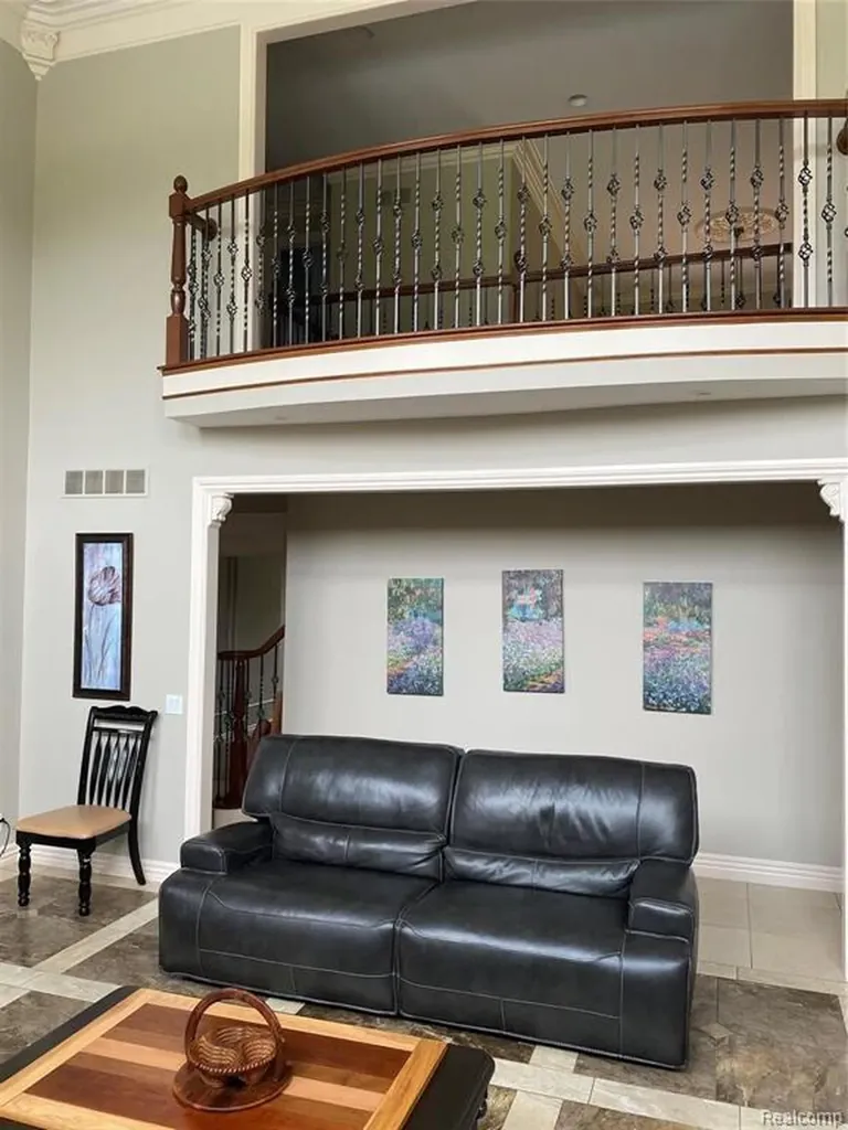 57629 Stonebriar Drive Washington Township MI 48094